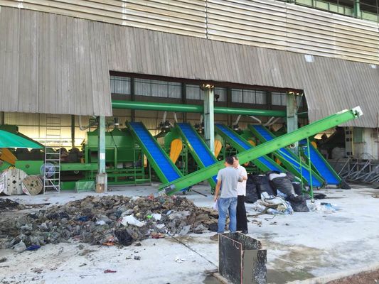 Фильм отброса задавливая стирку и повторно используя машину