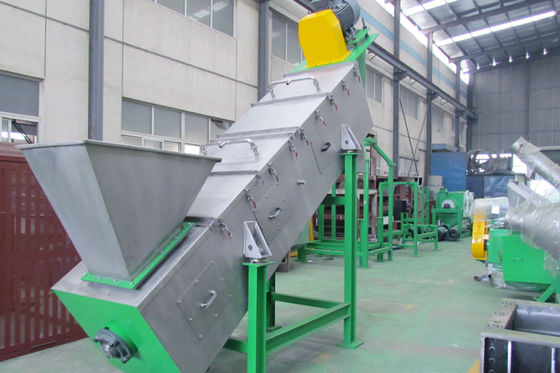 Высокоскоростная шайба трением 1500KG/H, пластиковая повторно используя линия машины sS304