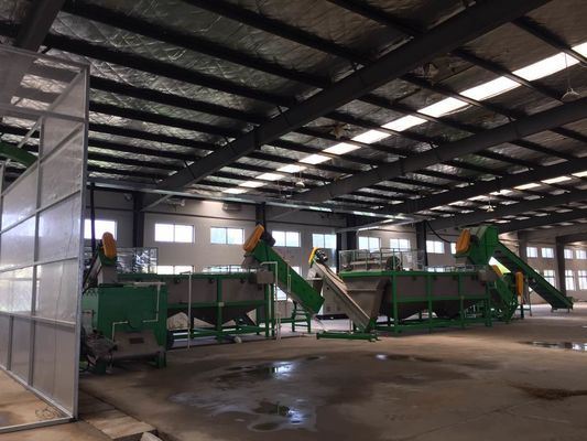 бутылка ЛЮБИМЦА 3000kg/h пластиковая повторно используя машины с задавливать стирку