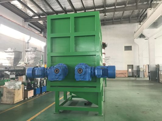 ненужный ЛЮБИМЕЦ 2000kg/H разливает пластиковый повторно используя выключатель по бутылкам связки машины